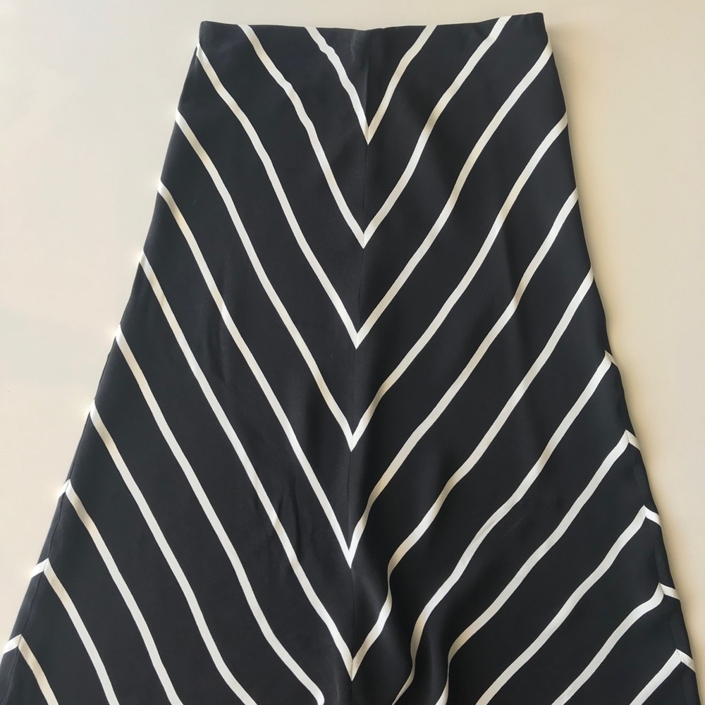 Gently Worn! Stripy A shape MANGO SKIRT